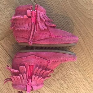 Pink Leather Minnetonka Girls Moccasins 3